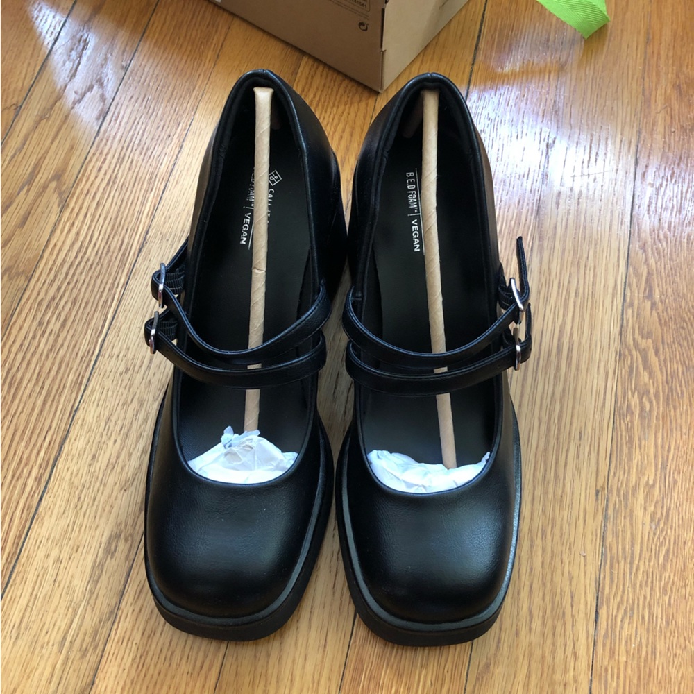 Call It Spring Women's Black Monroe Pump - Picture 6 of 8